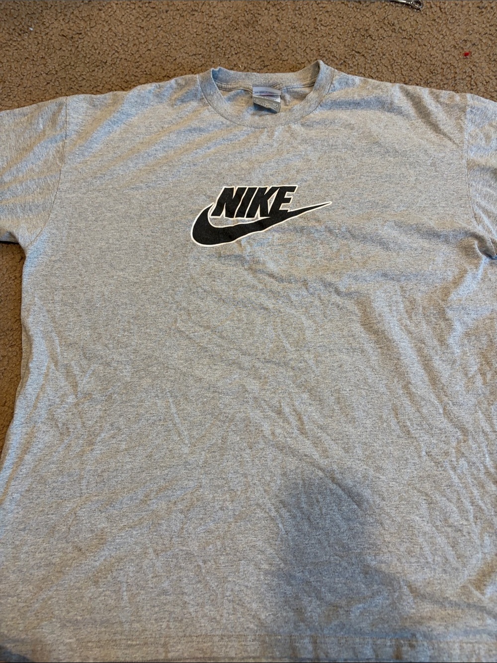B68 Y2K men’s xl Nike Gray T-Shirt with Black Swoosh Logo